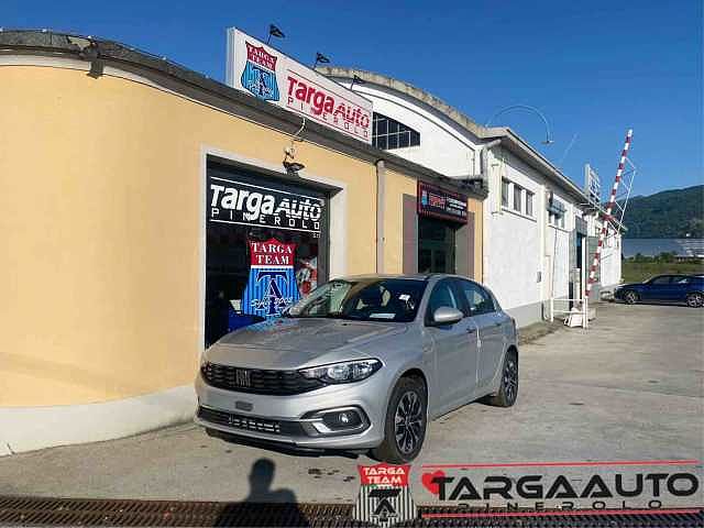 Fiat Tipo 1.5 Hybrid DCT 5 porte City Life da Targa Auto S.r.l.