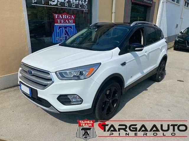 Ford Kuga 2.0 TDCI 150 CV S&S 4WD Titanium