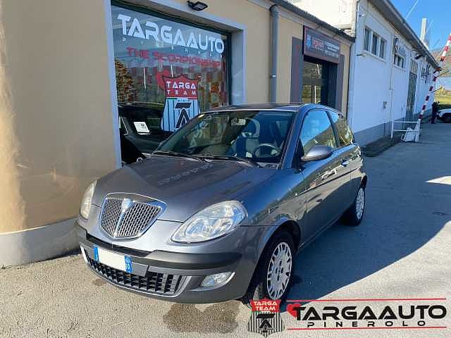 Lancia Ypsilon 1.2 Oro Bianco da Targa Auto S.r.l.