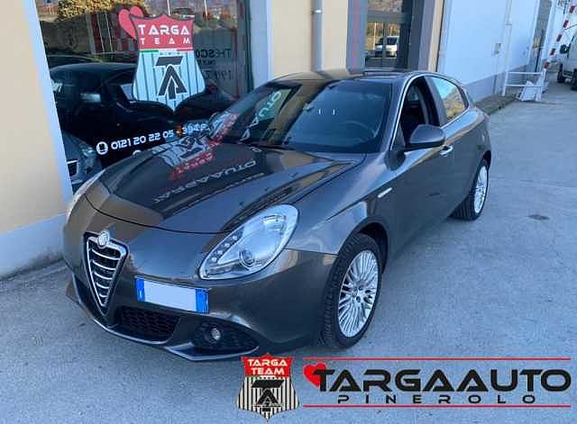 Alfa Romeo Giulietta 2.0 JTDm-2 140 CV Distinctive da Targa Auto S.r.l.