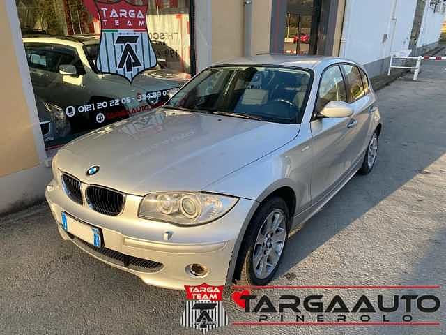 BMW Serie 1 118d cat 5 porte Attiva