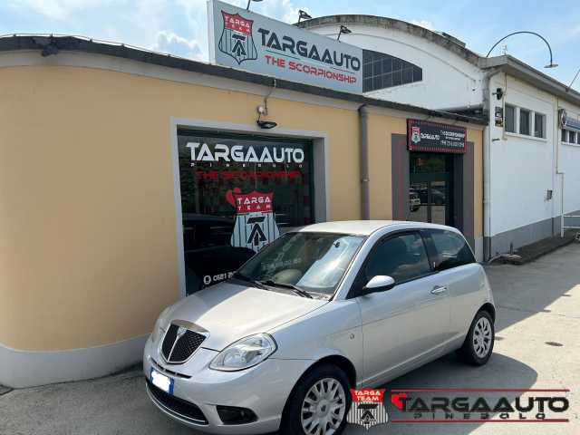 Lancia Ypsilon 1.2 Oro