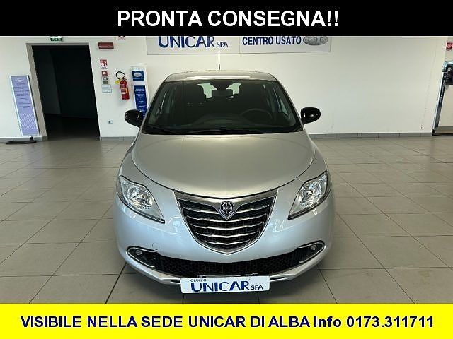 Lancia Ypsilon 1.2 69 CV 5 porte S&S Silver