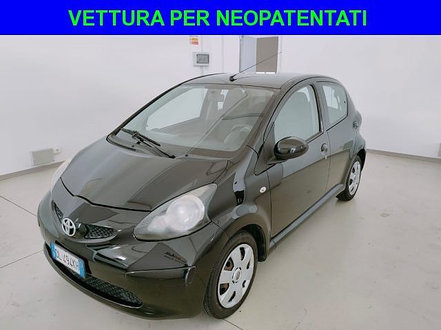 Toyota Aygo 1.0 12V VVT-i 5 porte Sol